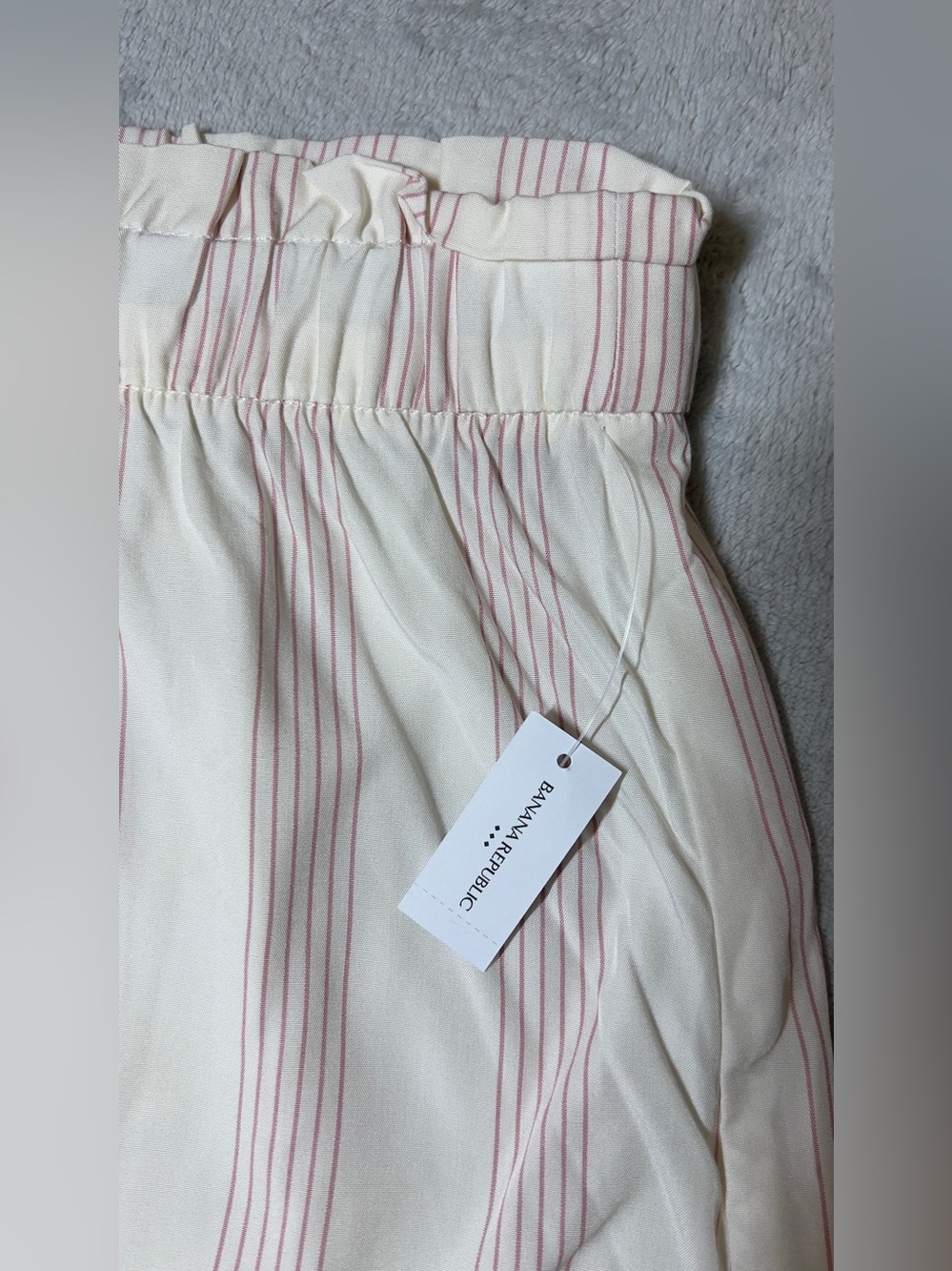 NWT!! Banana Republic Shorts with Pink Stripes Size XL Retail $44.99 - Picture 5 of 6